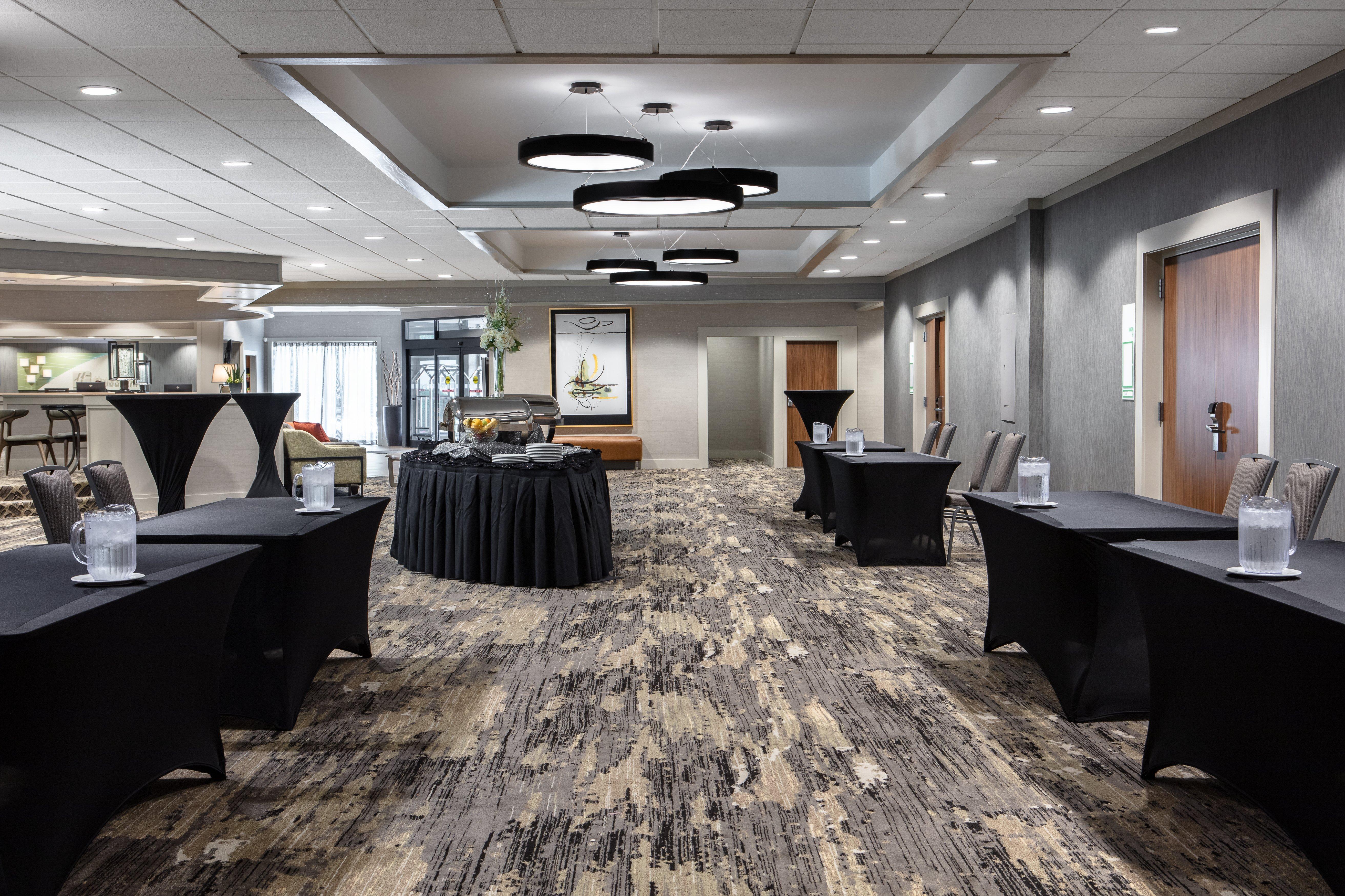 Holiday Inn Hotel & Suites Des Moines-Northwest By Ihg Урбандейл  Екстер'єр фото